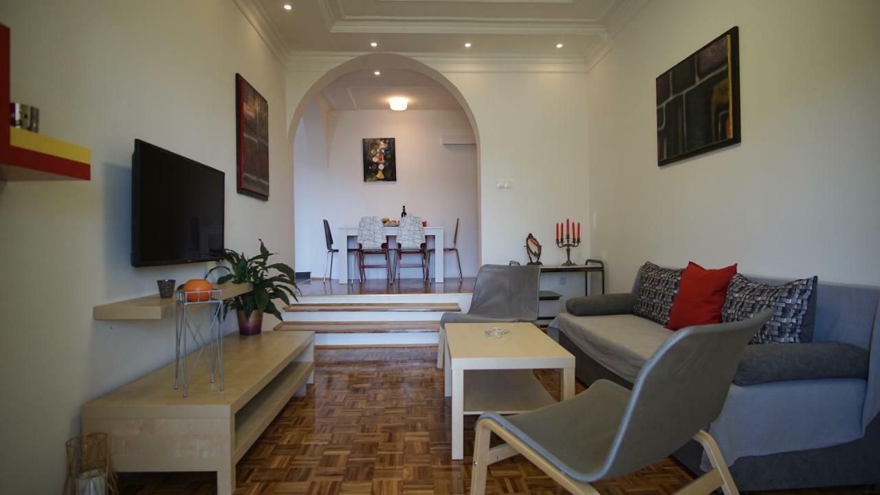 Apartmani Laura Трогір Екстер'єр фото