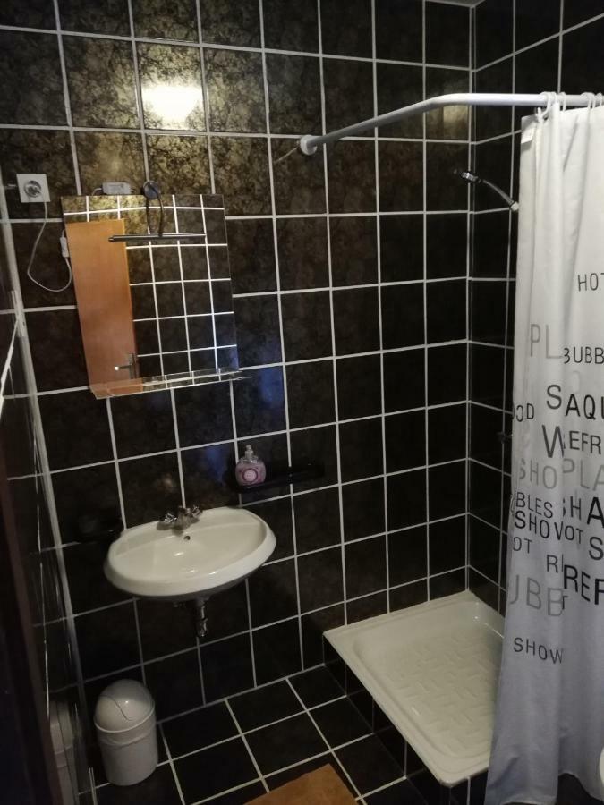 Apartmani Laura Трогір Екстер'єр фото