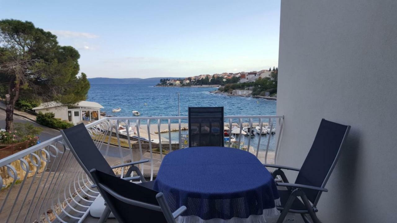 Apartmani Laura Трогір Екстер'єр фото